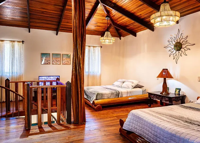Casa Viking 2br Surf & Getaway, 10 Min Walk To